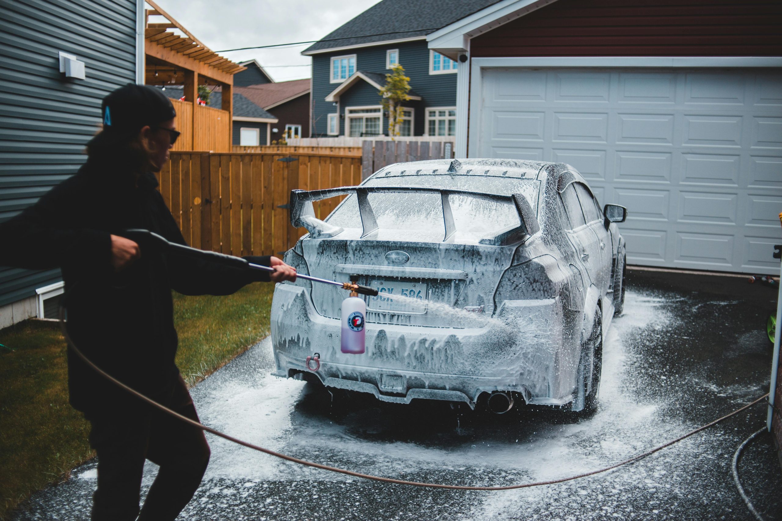 Gas or Electric Pressure Washer for Home Use: Which One is Right for You?