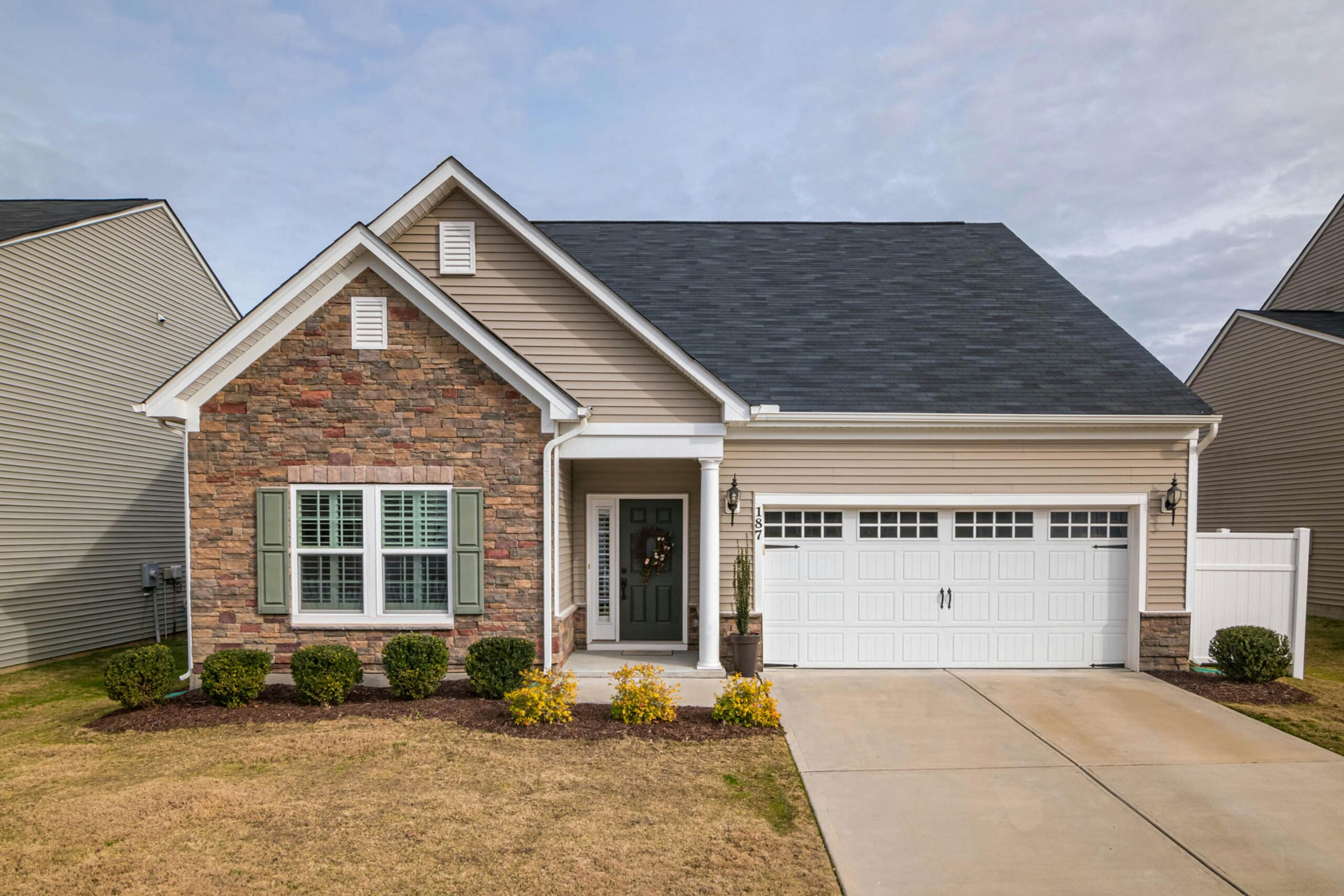 7 Front Yard Landscaping Ideas to Boost Curb Appeal